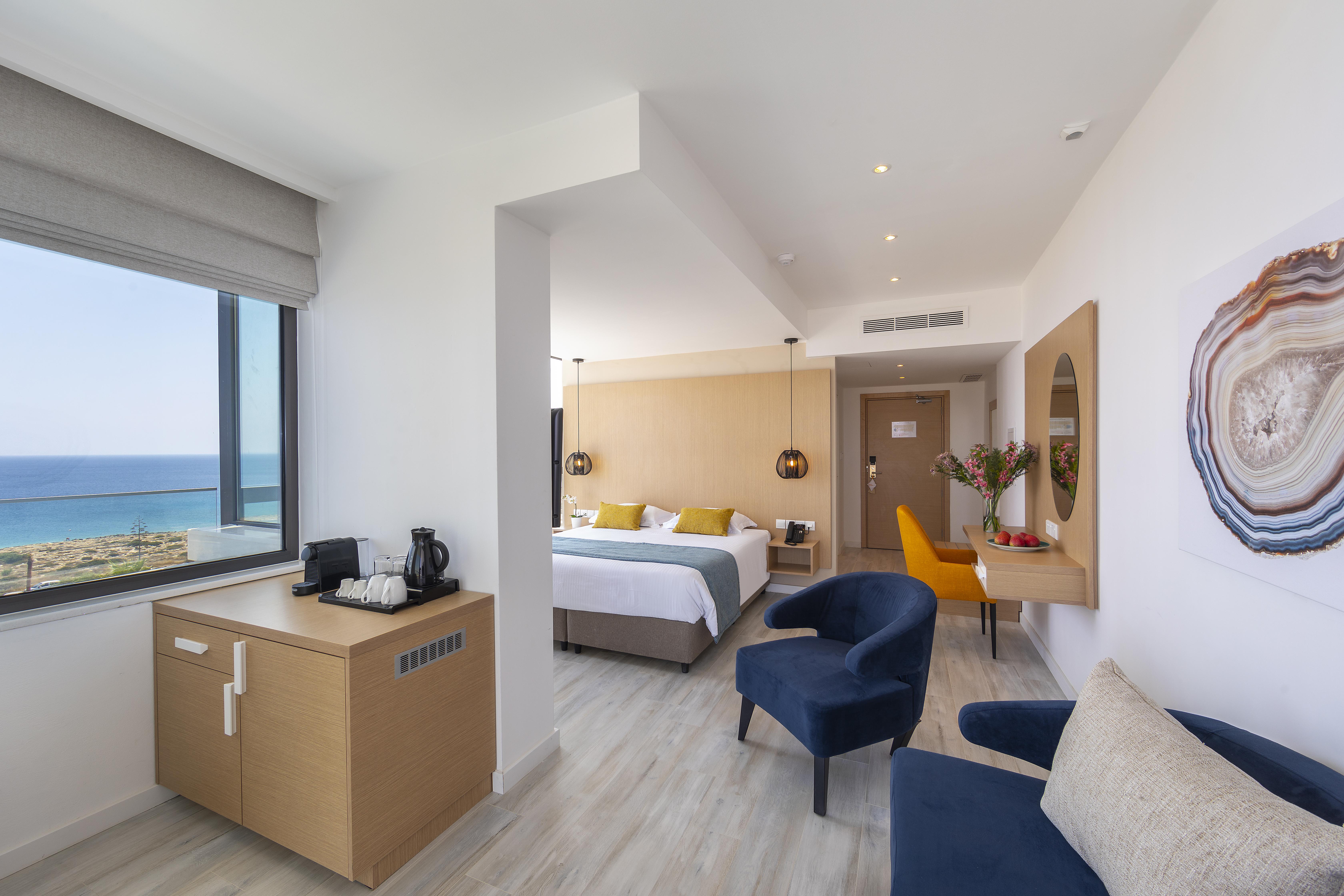Leonardo Crystal Cove Hotel & Spa - Adults Only Протарас Екстериор снимка
